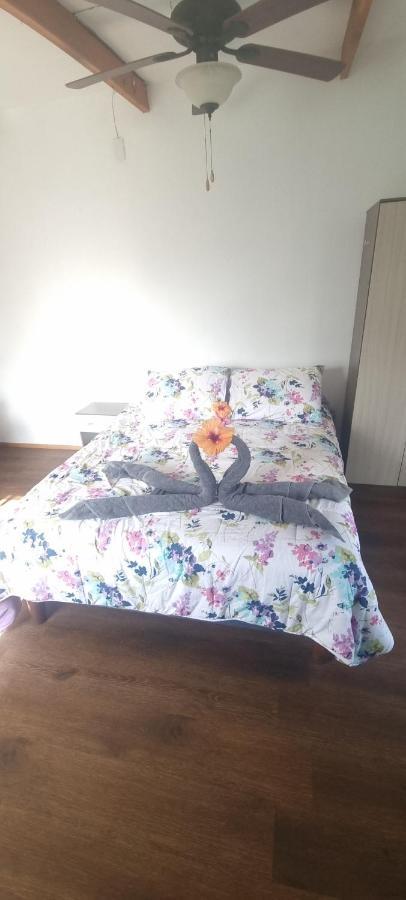 Hostal Henua Roa 2 Apartment Hanga Roa Ngoại thất bức ảnh