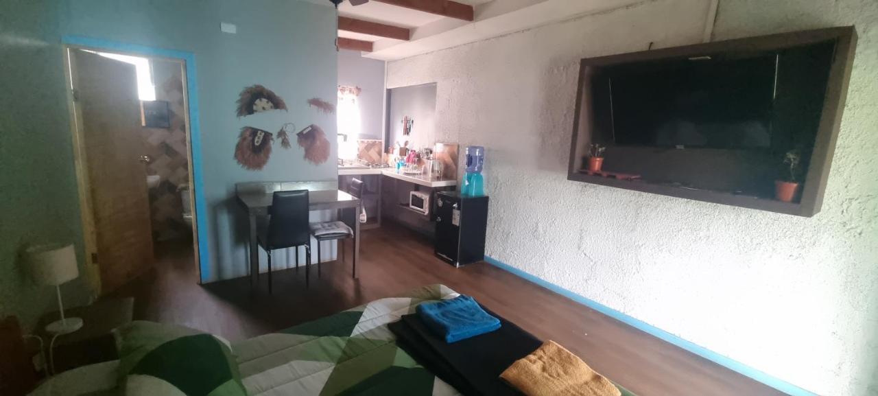 Hostal Henua Roa 2 Apartment Hanga Roa Ngoại thất bức ảnh